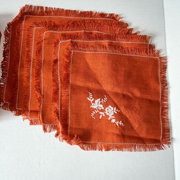 Vintage fall table runner and napkin set (7) orange\white floral embroidered - Picture 7 of 11